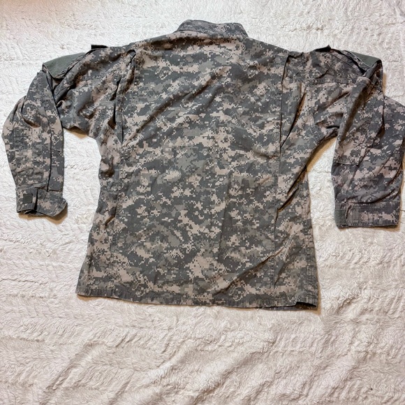 Digital Camo military Jacket – Medium Regular | UCP Army Coat jacket - Picture 4 of 5